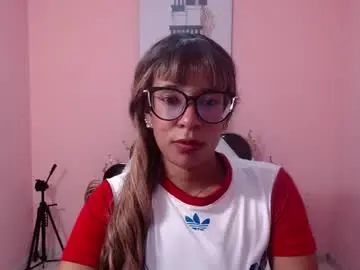 Chaturbate Best live sex cam show of ariavelvett_