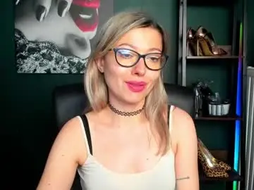 Chaturbate Sex Chat of heidi_pleasure