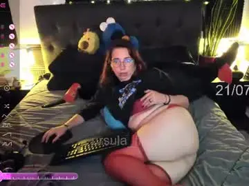 Chaturbate Free Porn Cam of ursula_fire