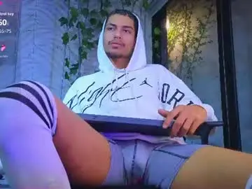 Chaturbate Free Live Porn of itszairen