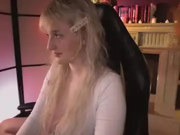 Chaturbate Free Porn Cam of snowflakeskitty