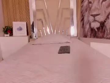 Chaturbate Live Porn of secretdiamond_