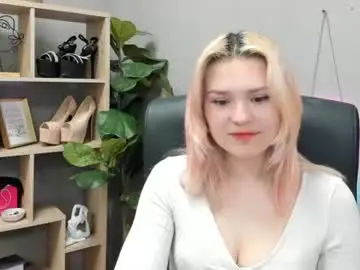 Chaturbate Watch Live Sex Cams of lilysweetxo
