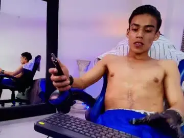 Chaturbate Best live sex cam show of tommy_west_