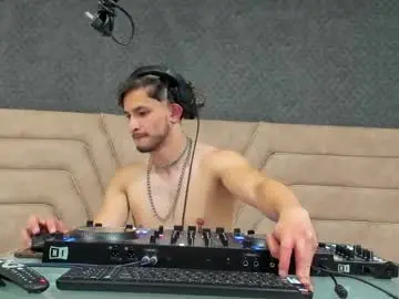 Chaturbate Adult Video Chat of axel_porn_