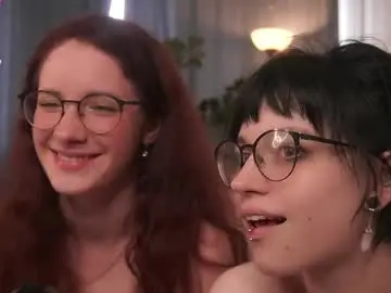 Chaturbate Live Sex Cam of little_poetry