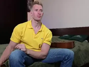 Chaturbate Watch Live Sex Cams of marc105100