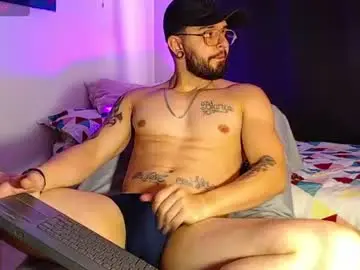 Chaturbate Best live sex cam show of axel_7070
