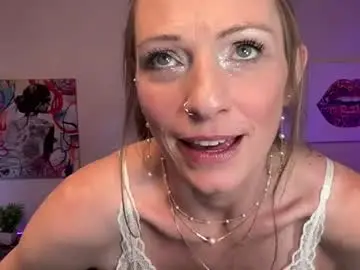 Chaturbate Nude Webcam of bunnieandthedude