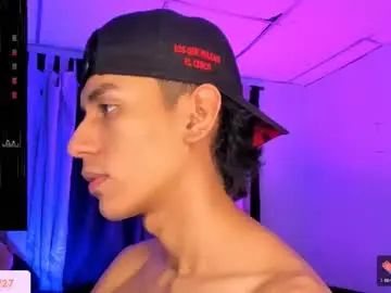 Chaturbate Sex Cam of damien_howard