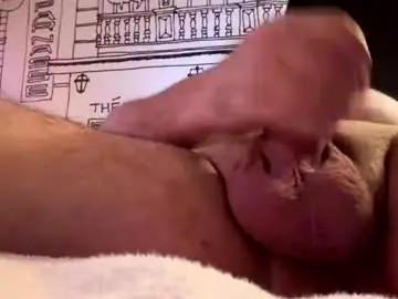 Chaturbate Live Sex Cam of francis3233