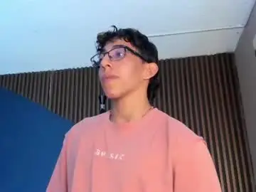 Chaturbate Best live sex cam show of julianrouss
