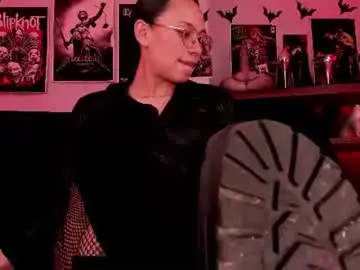 Chaturbate Sex Cam of lilith_deveraux_