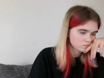 Chaturbate Live Sex Cam of sofia_bloomm