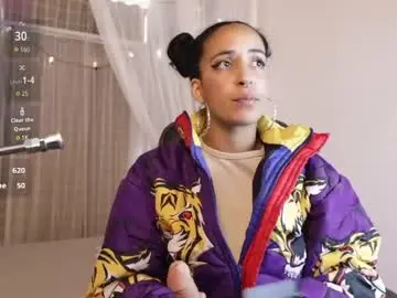Chaturbate Watch Live Sex Cams of millie_volturi