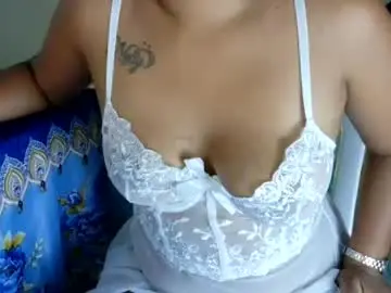 Chaturbate Free Live Porn of diamond_lucy83