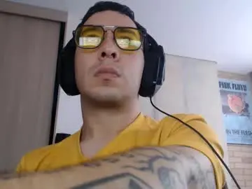 Chaturbate Free Live Porn of justmelove11