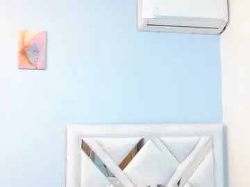 Chaturbate Watch Live Sex Cams of kyliebenson