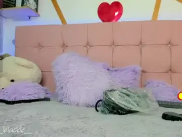 Chaturbate Best live sex cam show of luna_blackk_