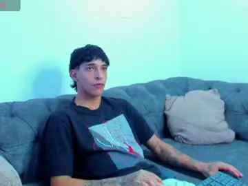 Chaturbate Live Porn of kroywave