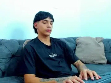 Chaturbate Free Live Porn of kroywave