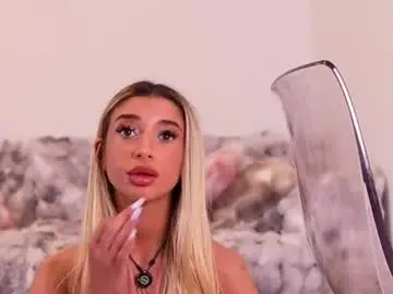 Chaturbate Sex Chat of odettexo
