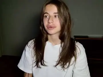 Chaturbate Adult Video Chat of lucyrait