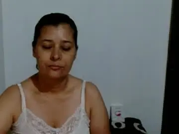 Chaturbate Live Porn of adriana_milf