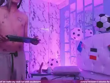 Chaturbate Live Sex Cam of bell_rosee