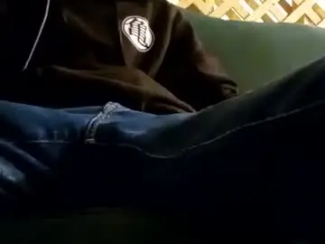 Chaturbate Live Sex Cam of biggestboiiii