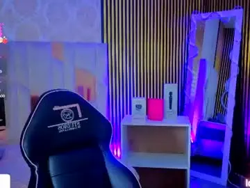 Chaturbate Live Sex Cam of boyfox_tay
