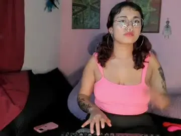 Chaturbate Adult Video Chat of maddy_jhonsson
