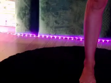 Chaturbate Adult Video Chat of feetvibe