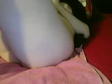Chaturbate Free Live Porn of average_girl222