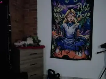 Chaturbate Watch Live Sex Cams of maliceinwonderland25