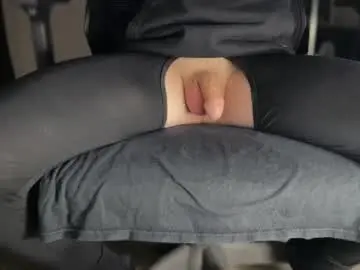 Chaturbate Watch Live Sex Cams of lilbenny05