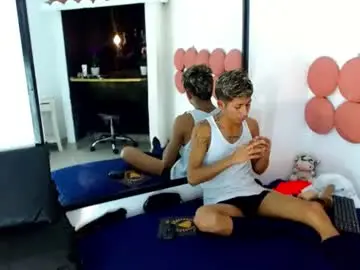Chaturbate Best live sex cam show of juliianwolf