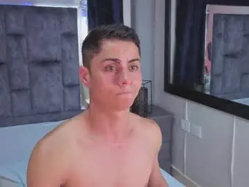 Chaturbate Sex Cam of leomonnroe