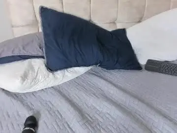 Chaturbate Live Porn of mia_dolls18