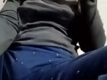 Chaturbate Adult Webcam of roop_sexy642