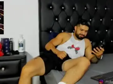 Chaturbate Best live sex cam show of mikeblaree