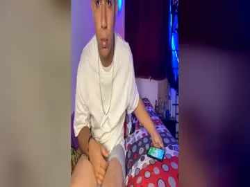 Chaturbate Watch Live Sex Cams of daniel_0127