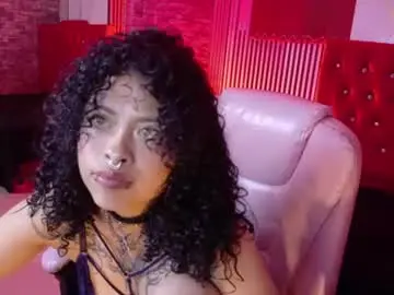 Chaturbate Live Sex Cam of miahernadezpri