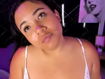 Chaturbate Live Porn of nina_hazee_