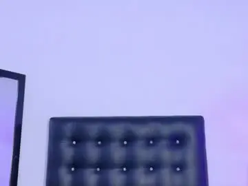Chaturbate Adult Video Chat of skinny_hottie18