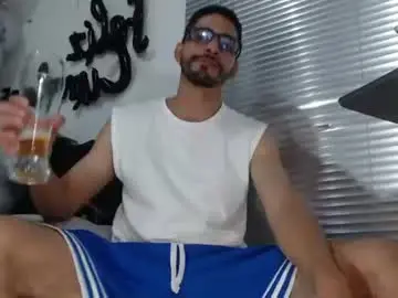 Chaturbate Free Live Porn of kratoswolf