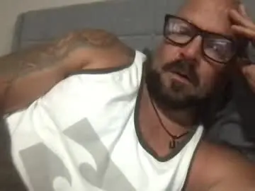 Chaturbate Live Sex Cam of pleasesitonmycock