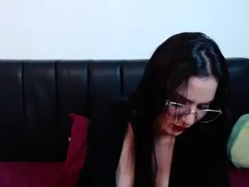 Chaturbate Live Sex of karlota_hank