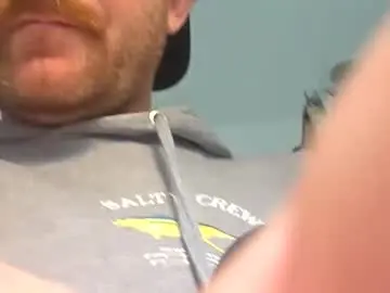Chaturbate Live Sex Cam of aussie_dadbod6969
