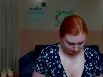 Chaturbate Live Sex Cam of alicia_side_red